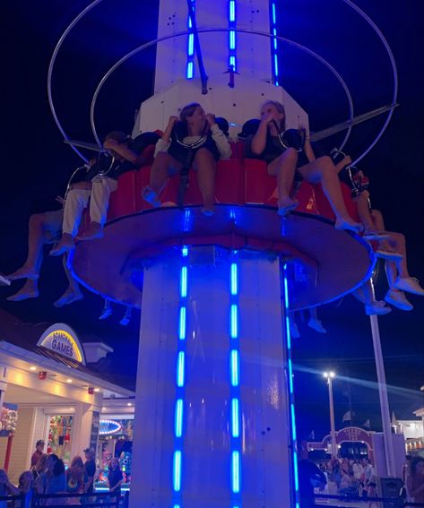 Rollar Coasters Aesthetic, Roller Coasters, Roller Coaster Aesthetic, Roller Coaster Park, Roller Coaster Pictures, Bff Poses, Big Dipper, Jeon Jungkook Photoshoot, Summer Friends