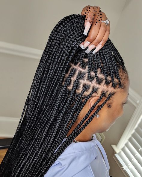 MASTER BRAIDER on Instagram: “3rd set of knotless braids! For @veetadsfitness. Thank you for being a loyal client! 💫” African Hair Braiding Styles, Box Braids Hairstyles For Black Women, Braids Hairstyles Pictures, Cute Box Braids Hairstyles, Twist Braid Hairstyles, Hair Done, Box Braids Styling, Girls Hairstyles Braids, Beautiful Braids