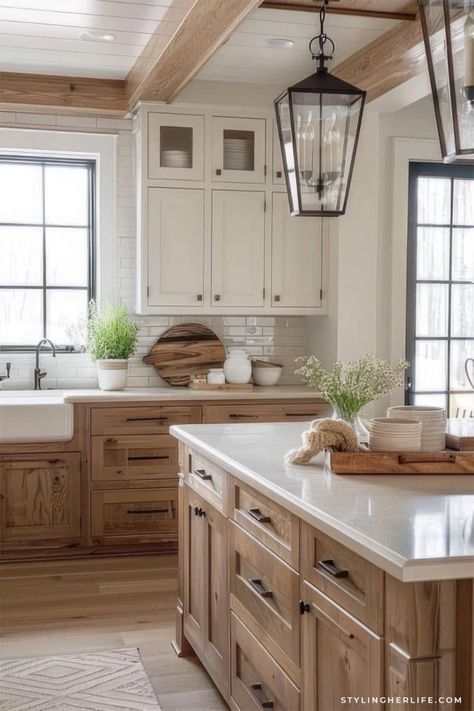 Traditional Kitchen With Island, New House Color Scheme, Modern Farmhouse Kitchen With Island, Traditional Farmhouse Interior Design, Farmhouse Kitchen Color Scheme Ideas, Modern Farmhouse Kitchens Cabinets, Lake House Kitchens, Kitchen Inspo Aesthetic, Kitchen With Beams