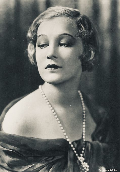 Greta Nissen Greta Nissen, Diva, Pearl Necklace, Actresses