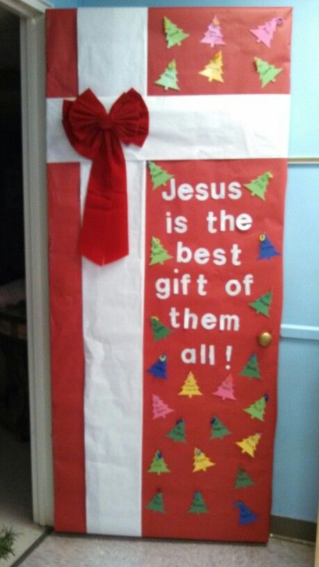 Christmas door is up! Easy Door Decorations Classroom, Easy Door Decorations, Jesus Is The Best Gift, School Finds, Bulletin Ideas, Teacher Aide, Christmas Doors, Christmas Sunday School, Christmas Bulletin Boards