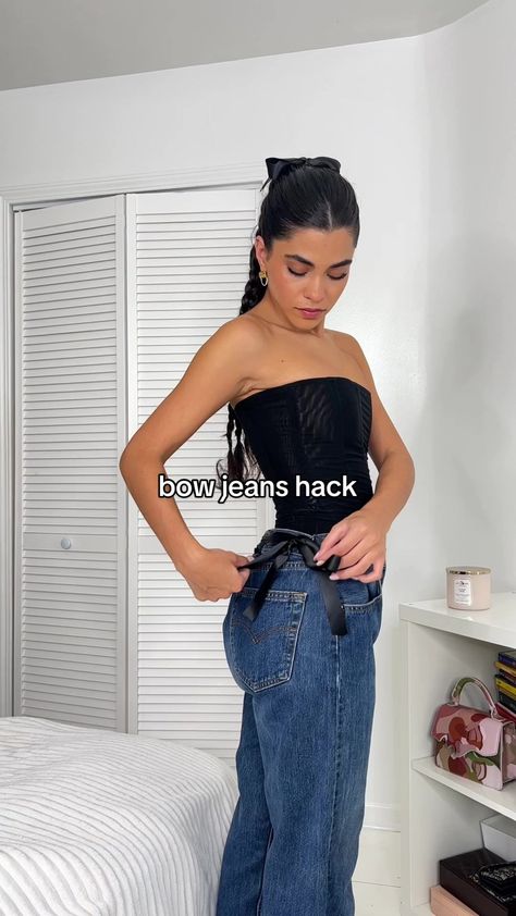 Ava on TikTok Ava Salmaci, Casual Party Outfit Night, Jeans Video, Heels With Bows, Bow Crochet, Aesthetic Bow, Bow Jeans, Jeans Heels Outfit, Party Outfits Night