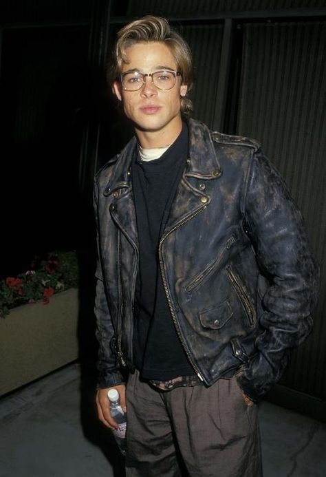 Brad Pitt's Sexiest Looks Through the Years | Entertainment Tonight Brad Pitt Fashion, 90s Actors, Brad Pitt, 90s Fashion, Celebrity Crush, Gq, Actors & Actresses, I Hope, Hollywood