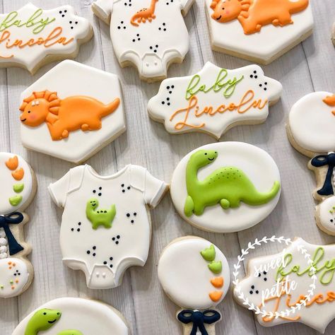 Lucia Salvador on Instagram: “My beautiful neighbor welcomed her baby nephew Lincoln with these Dino cookies! 🦕 • • • • • • • #baby #babycookies #welcomebaby…” Gender Reveal Ideas Dinosaur, Dinosaur Boy Baby Shower Ideas, Boy Baby Shower Dinosaur Theme, Hatching Soon Dinosaur Baby Shower Ideas, Dino Theme Baby Shower Ideas, Dinosaur Theme Baby Shower Ideas, Dinasour Baby Shower Theme, Hatching Soon Baby Shower Ideas, Dino Baby Shower Ideas