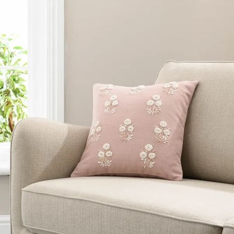 Pink Cushions Living Room, Blush Pink Cushions, Interior Inspiration Living Rooms, Cottage Interior Design, Knot Cushion, Flat Decor, Floral Cushion Covers, Pink Sofa, Cottage Interior