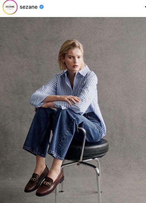 Sezane Winter, Lifestyle Dresses, Winter Capsule Wardrobe, Transition Outfits, Love Free, Outfit Jeans, Parisian Chic, Classic Outfits, Fall Collections