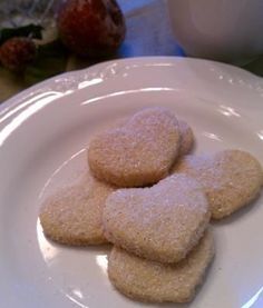 Jw Cookies, Hojarascas Recipe, Mexico Dessert, Mexican Cookies Recipes, Filet Mignon Chorizo, Mexican Wedding Cookies Recipes, Wedding Cookies Recipe, Mexican Wedding Cake, Mexican Cookies