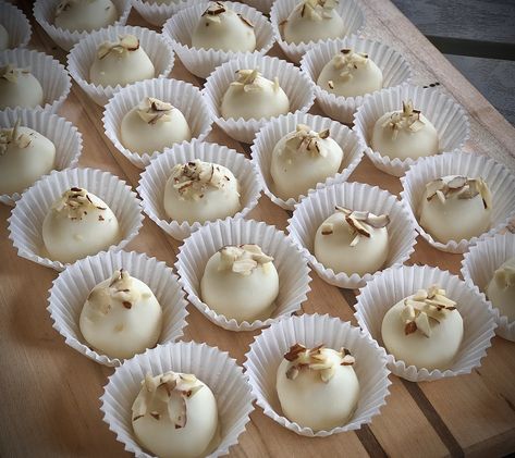 Amaretto Balls, Infused Truffles, Wedding Truffles, Amaretto Truffles, Hershey White Chocolate, Amaretto Liquor, Almond Truffles, Irish Cream Truffles, Mocha Truffles