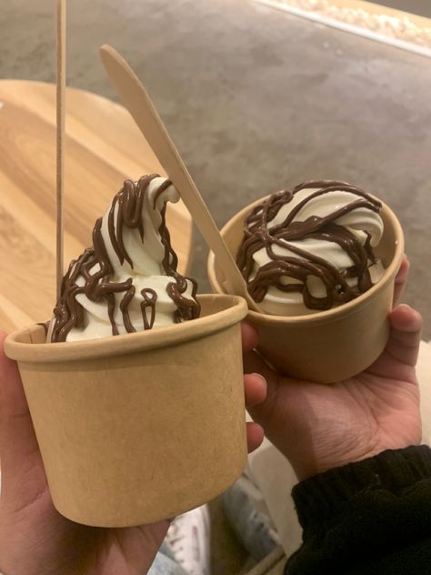 Sweet Tooth Aesthetic, Yogurt Aesthetics, Froyo Aesthetics, Ice Chocolate Drink Aesthetic, Dessert Aesthetic Ice Cream, Frozen Yogurt Date Aesthetic, Frozen Yogurt Aesthetic, Frozen Yogurt Shop Aesthetic, Ice Cream Menu