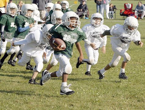 Youth Football Girls Playing Football, Kids Playing Football, Good Sportsmanship, Coaching Football, Football Guys, Girls Football, Football Stars, Football Tips, Canyon Lake