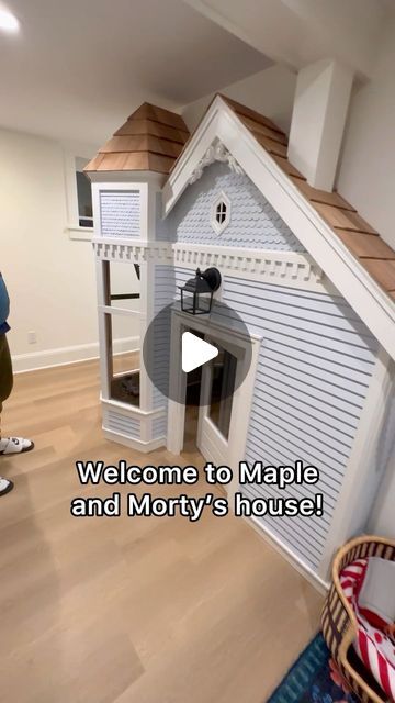 Dog House Inside, Houses Inside, Comfy Beds, Indoor Dog House, Comfy Bed, Dog Houses, Outlet Covers, Dog House, Art Decor