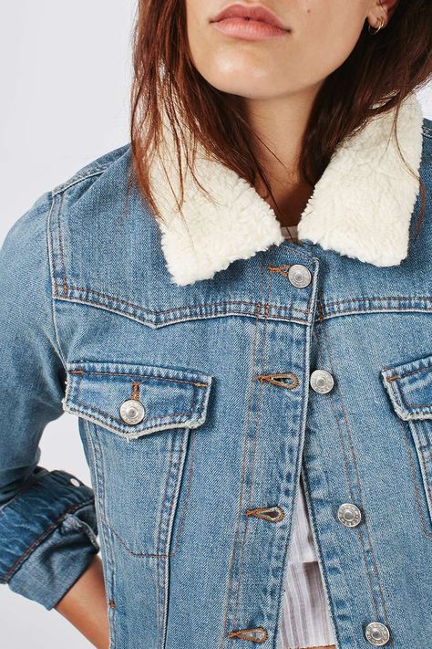 Nancy Wheeler, Moto Vintage, Western Jacket, Trendy Jeans, Double Denim, Cropped Denim Jacket, Denim Details, Mode Style, Moto Jacket