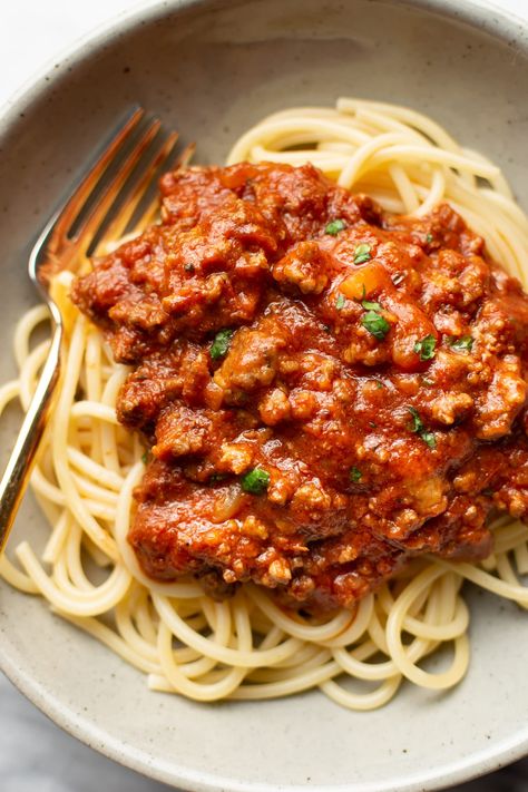 a bowl of spaghetti with meat sauce and a fork Meat Sauce For Spaghetti, Easy Meat Sauce, Lavender Recipe, Workout Recipes, Salt And Lavender, Meat Sauce Recipe, Salt Lavender, Pasta With Meat Sauce, Spaghetti Meat Sauce