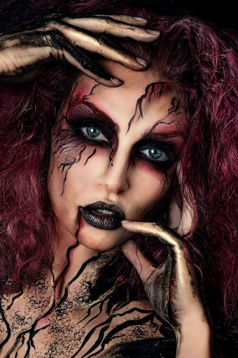 Scary Halloween Makeup Ideas To Amaze Your Friends - Glaminati Halloween Spider Makeup, Scary Witch Makeup, Scary Halloween Makeup Ideas, Scary Halloween Makeup, Beautiful Halloween Makeup, Halloween Makeup Witch, Creative Halloween Makeup, Halloween Make-up Looks, Monster Makeup