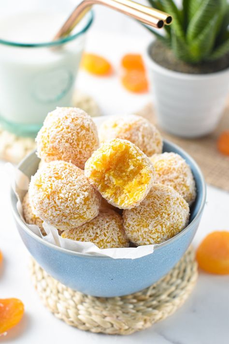 These Healthy Apricot Balls are easy nourishing Apricot Coconut bliss balls with a soft, moist texture and perfect as pre-work out energy balls or kids snacks. Plus, these healthy sweet treat is also vegan, refined sugar free, oil free and packed with plant-based nutrient to keep you energized all day. Apricot Energy Balls, Apricot Balls, Coconut Bliss Balls, Vegetarian Kids, Energy Ball Recipe, Plant Based Snacks, Sugar Free Vegan, Sugar Free Cookies, Vegan Bakery