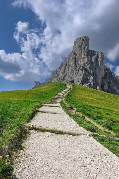 Download free HD stock image of Path Mountain Instagram Story Ads, Nandi Hills, Sky Brown, Copyright Free Images, Personal Bible Study, Travel Tags, Evening Sky, Hill Station, Copyright Free