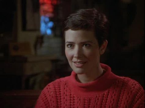 Damn. just as I start growing out my hair again I start watching Northern Exposure and now I want Maggie's pixie again. Janine Turner, Story Pics, Haircut Inspo, Buzz Cuts, Northern Exposure, Really Short Hair, Super Short Hair, Slow Dance, Best Albums