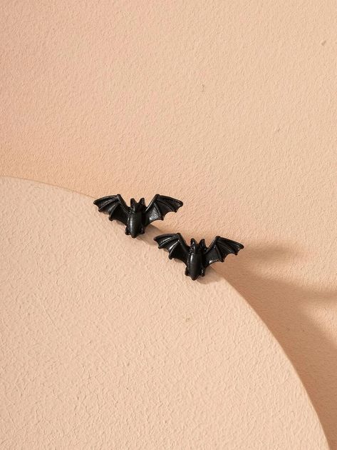 Bat Design Stud Earrings | SHEIN USA Bat Design, Bat Earrings, Black Bat, Halloween Earrings, Halloween Bats, Halloween Jewelry, Gothic Jewelry, Boutique Jewelry, Ladies Boutique