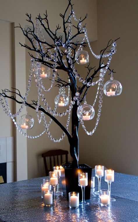 Make Your Own Chandelier, Manzanita Tree Centerpieces, Garland Chandelier, Halloween Wedding Decorations, Tree Branch Centerpieces, Elegant Halloween Decor, Branch Centerpieces, Manzanita Tree, Tree Branch Decor