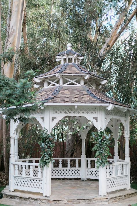 Gazebo Aesthetic, Bridget Rhys, Aesthetic Gazebo, Vintage Gazebo, English Garden Gazebo, Old Gazebo, White Gazebo Aesthetic, Dreamy Gazebo, Gazebo Rose Garden