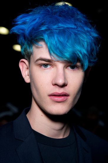 blue hair man Turquoise Hair Color, 2014 Hair Trends, Mens Hair Colour, Turquoise Hair, Men Hair Color, Corte De Cabelo Masculino, Hot Hair Styles, Hair Color Blue, Pastel Hair