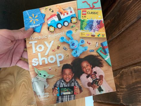 The Walmart Toy Catalog 2020 Is Here Toy Advertisement, Walmart Toys, Play Doh Kitchen, Trending Toys, Catalogue Layout, Anna Doll, Paper List, Elsa Doll, Toy Catalogs