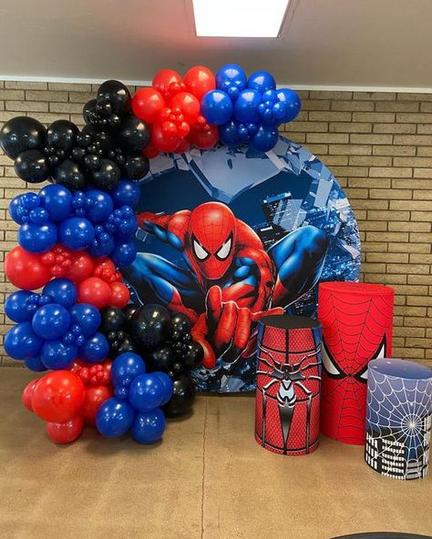 Spiderman Birthday Party Ideas, Spiderman Balloon, Spiderman Theme Party, Spiderman Birthday Party Decorations, Spiderman Decorations, Combined Birthday Parties, Spiderman Birthday Cake, Balloon Artist, Spiderman Theme