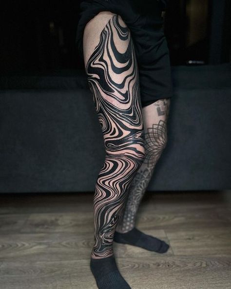 @eliasjeis on Instagram: "Thanks for coming from Ecuador Pedro 🇪🇨 In @luna.tattoogallery @pepax.official #Suminagashi #Wood #Tattoo #EliasJeis #DarkWater" Liquid Tattoo Leg, Wavy Liquid Tattoo Leg, Leg Abstract Tattoo, Trippy Pattern Tattoo, Black Water Tattoo, Black Work Tattoo Leg, Abstract Line Tattoo Leg, Trippy Sleeve Tattoo, Suminagashi Tattoo Ideas