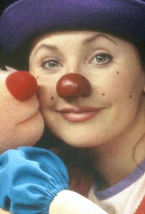 Clown Photoshoot, Big Comfy Couch, Halloween Costume 2023, Clarissa Explains It All, Dining Room Table Makeover, The Big Comfy Couch, 90s Tv Shows, Childhood Things, Perfect Movie