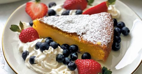 Sunny Lemon Olive Oil Cake - The Greek Foodie Greek Sun, Citrus Garnish, Lemon Olive Oil Cake, Greek Sweets, Lemon Olive Oil, Oil Cake, Olive Oil Cake, Cake Mixture, Meyer Lemon