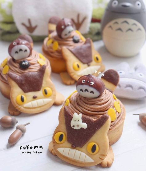 Catbus Totoro, Kawaii Totoro, Bake Ideas, Cat Bus, Asian Sweets, Kawaii Dessert, Kawaii Cooking, Cute Baking, Anime Food