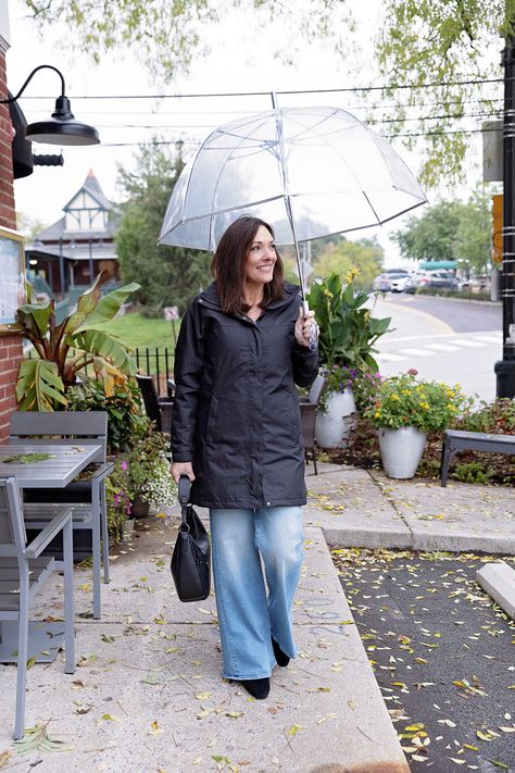 There’s nothing like a rainy day to put a damper on your fashion game, but it doesn’t have to. With the right combination of clothing and accessories, you can stay stylish and dry even on the gloomiest of days! #ad #nordstrom @nordstrom @CollectiveVoiceHQ Rainy Day Jeans Outfit Work, Rainy Day Movie Outfit, Rainy Day Outfit Short Rain Boots, Plus Size Rainy Day Outfit, Rainy Day Thrifting Outfit, Rainy Day Outfit In India, Rainy Day Outfit Casual, Ankle-high Rain Boots For Rainy Weather, Cozy Winter Outfits