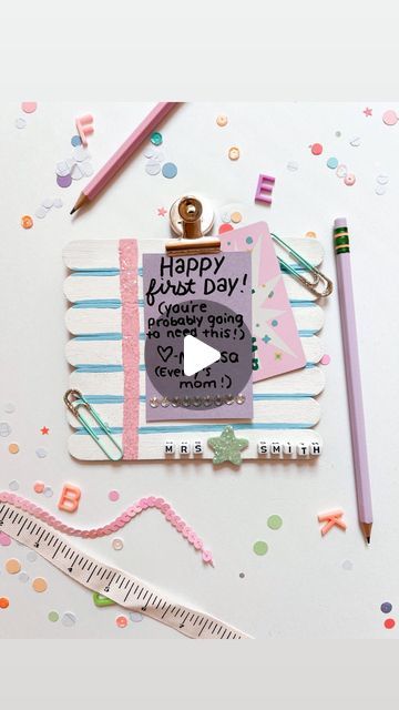 melissa fogelstrom ✨ a Magical Mess® on Instagram: "FIRST DAY OF SCHOOL TEACHER GIFT 🍎  I always say that teachers are so deserving of all the extra things if I’m able to give! This is just for a coffee on me because I’m sure the first day is … well a lot 🤪😵‍💫😂. And your kids can help make it!   (Also the clip is actually magnetic so the teacher can use it to hang a picture of the class after if they want!)  ➡️ I gathered together most of the supplies I used. Comment “LINK” to have them sent directly to your inbox! ♥️  • • •  #backtoschooldiy #diy #diycrafts #makeitwithmichaels #backtoschoolbasket #school #preschool #diy #diyproject #prek #kindergarten #backtoschool #diyinspiration #summercrafts #summerproject #girlmom #momlife #motherhood #teachergiftidea #teacher #magicofchildhood # Hang A Picture, First Day Of School Teacher, Appreciation Ideas, School Teacher Gifts, Diy Teacher Gifts, Summer Projects, Hanging Pictures, The Teacher, The Class