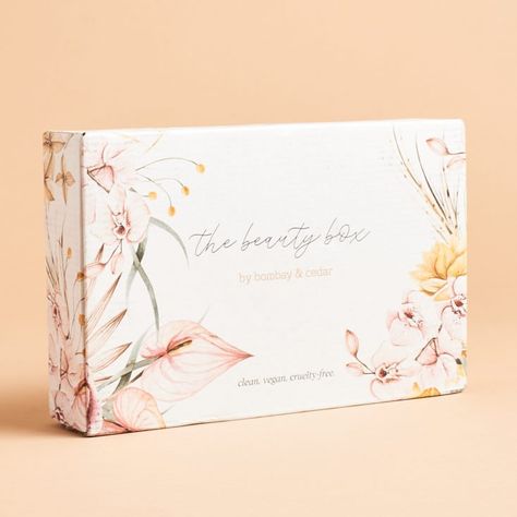 Floral Box Design, Aesthetic Box Design, Beauty Box Ideas, Packing Design Ideas, Flower Box Design, Packing Box Design, Subscription Box Design, Cake Boxes Packaging, Packaging Box Design