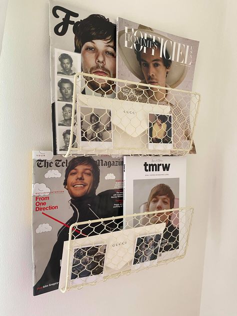 Louis Tomlinson Bedroom Ideas, Louis Tomlinson Bedroom, Louis Tomlinson Room Decor, One Direction Room, Louis Core, Harry Core, Dorm Room Inspiration, Harry Styles Wallpaper, Room Goals