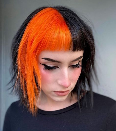 Valerie Supczak Colorful hair on Instagram: “Halloween SZN🧡🖤🧡 @pravana for her black and neon orange color block placement, with @brazilianbondbuilder in all her colors, sealed with…” Latest Bob Hairstyles, Color Block Hair, Cheveux Oranges, Platinum Hair Color, Split Dyed Hair, Bright Hair, Bob Haircuts For Women, Halloween Hair, Hair Dye Colors