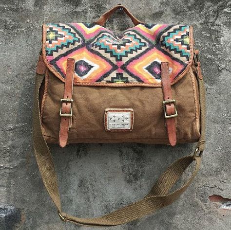 Womens Messenger Bag on Pinterest | Women's Backpack, Designer Handba… Pinterest Women, Womens Messenger Bag, Mk Bags, Canvas Messenger Bag, Cute Bags, Handbags Michael Kors, Messenger Bags, Canvas Leather, Canvas Bag