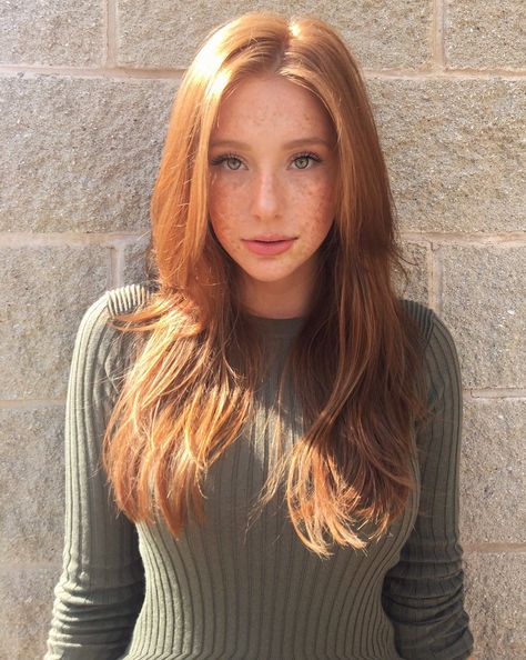 Beautiful green eyes like creamy jade Red Hair Freckles, Beautiful Green Eyes, Beautiful Freckles, Pretty Redhead, Freckles Girl, Red Haired Beauty, Red Hair Woman, Beautiful Red Hair, Ginger Girls