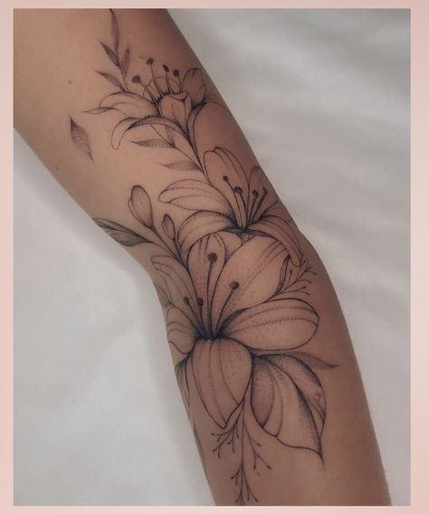 Lily Sleeve Tattoo, Lily Arm Tattoo, Reborn Tattoo, Lilly Flower Tattoo, Gothic Tattoos, Lillies Tattoo, Sunflower Tattoo Sleeve, Lily Flower Tattoos, Animal Tattoo Ideas