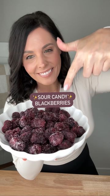 Ashley McCrary on Instagram: "✨🍭Satisfy your Sour Patch cravings with these healthier Sour Candy Blackberries. ✨In 2021, my Sour Candy Grapes went viral so I thought it would be fun to swap out the grapes for blackberries and it did not disappoint. If ya try this, be sure to tag me. I would love to see your creations. ✨Ingredients✨ 3-4 cups blackberries, washed 1 cup pineapple juice 1 lemon, juiced 1 cup granulated monk fruit 1 tbsp citric acid (more or less depending on how sour you want the blackberries) 1. Clean and dry the blackberries. Cover a large baking dish with parchment paper 2. Place the blackberries in a large bowl along with the pineapple and lemon juice. Mix together using a spoon and allow to sit in the fridge for 15-20 minutes.  3. Transfer the Monk Fruit sweetener i Sour Candy Grapes, Candy Grapes, Monk Fruit Sweetener, Monk Fruit, Sour Patch, Sour Candy, Baking Dish, Citric Acid, Pineapple Juice