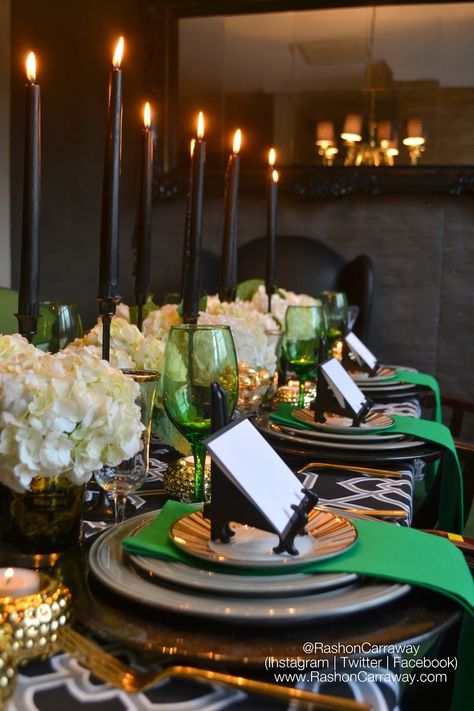 Green And White Dinner Party, Emerald Green Dinner Party, Green Dinner Party, White Dining Table Set, Dinner Table Set Up, 35 Birthday, Dinner Party Planning, Dinner Party Table Settings, Bday Decor