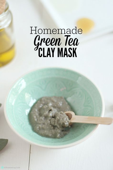 This simple, all natural green tea face mask is full of antioxidants, helps decrease inflammation, and hydrate the skin. Revealing rejuvenated skin. Avocado Face Mask Recipe, Diy Face Cleanser, Lemon Face, Tumeric Face, Green Tea Face Mask, Face Mask For Blackheads, Avocado Face Mask, Green Tea Face, Skin Tightening Face