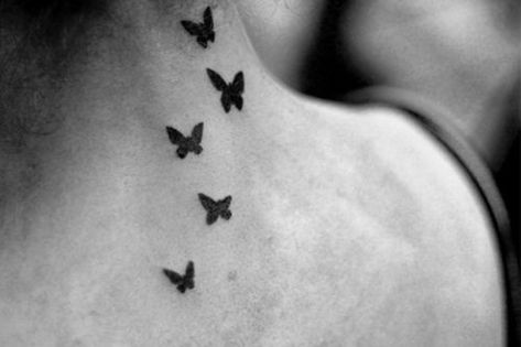 110 Small Butterfly Tattoos with Images - Piercings Models Black Butterfly Tattoo, Butterfly Back Tattoo, Butterfly Silhouette, Small Butterfly Tattoo, Tattoo Board, Butterfly Tattoos For Women, Tattoo Photography, Butterfly Tattoo Designs, Tattoo Outline