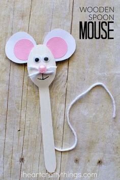 Adorable wooden spoon mouse craft for kids. You can use this cute animal craft as a puppet to help tell your favorite mouse story. Fun summer craft activity for kids. Mouse Craft, Wooden Spoon Crafts, Spoon Craft, Fun Summer Crafts, Animal Craft, Spoon Crafts, Mouse Crafts, Hobbies For Kids, Puppet Crafts