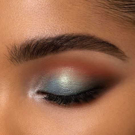 Anastasia Beverly Hills Eyeshadow, Dramatic Eyes, Holiday Looks, Anastasia Beverly Hills, Smokey Eye, Eyeshadow Looks, Cool Tones, Earth Tones, Eyeshadow Palette