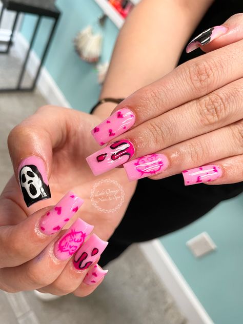 Scream, ghostface, conversation hearts Ghostface Valentine Nails, Scary Valentine, Ghostface Valentine, Scream Ghostface, Valentine Nails, Conversation Hearts, Short Square Acrylic Nails, Converse With Heart, Square Acrylic Nails