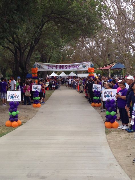 The finish line! I decorate the finish line with small balloon pillars that are topped off with the R4H logo. Cross Country Parade Float Ideas, Fun Run Decorating Ideas, 5k Finish Line Ideas, 5k Decorations, Race Finish Line Ideas, Fun Run Finish Line Ideas, School Fun Run Decorations, Running Themed Party Decorations, Finish Line Balloon Arch