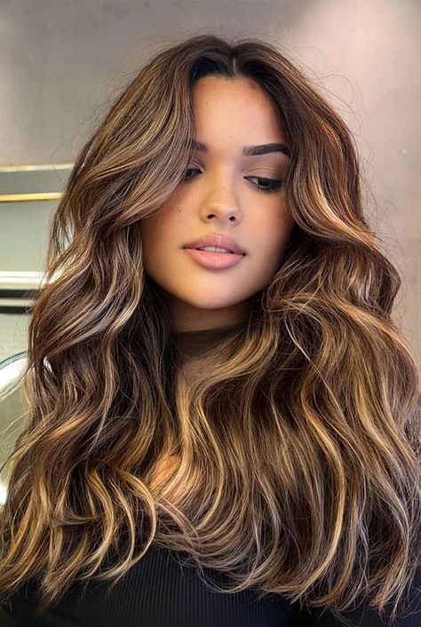 Iced Caramel Latte Hair Color, Hair Color Ideas Chocolate Brown, Caramel Brunette Hair, Biogel Nails, Brown Hair Colours, Caramel Brunette, Cinnamon Brown Hair, Hair Color For Tan Skin, Mocha Brown Hair