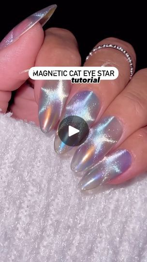 Cat Eye And Chrome Nails, Cat Eye Nail Ideas, Cateyes Nails Design, Cats Eye Nails Design Ideas, Cat Eye Nail Designs, Eye Nail Art, Cat Eye Gel Polish, Magnetic Nails, Chrome Powder