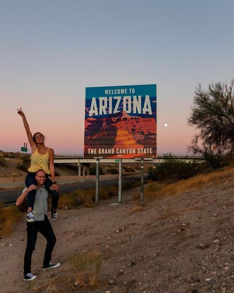 State Sign Pictures Road Trips, Grand Canyon Couple Pictures, Grand Canyon Aesthetic, Grand Canyon Picture Ideas, Traveler Aesthetic, Grand Canyon Photography, Grand Canyon Pictures, Canyon Photography, State Of California